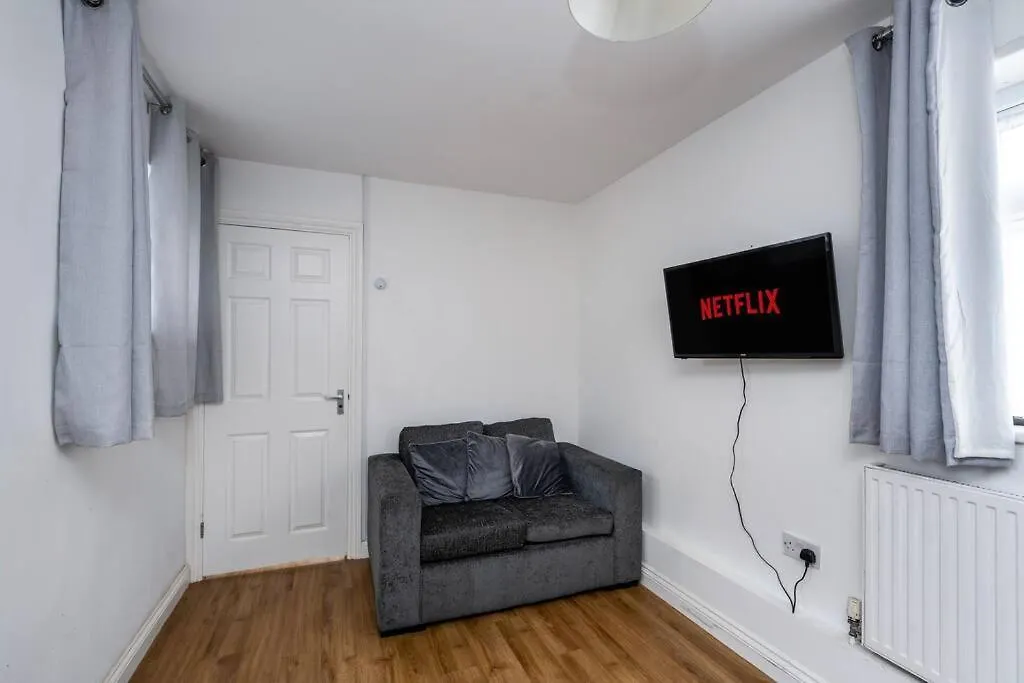 En-Suite Apartment, Fully Equipped Kitchen Swansea 0*,  United Kingdom