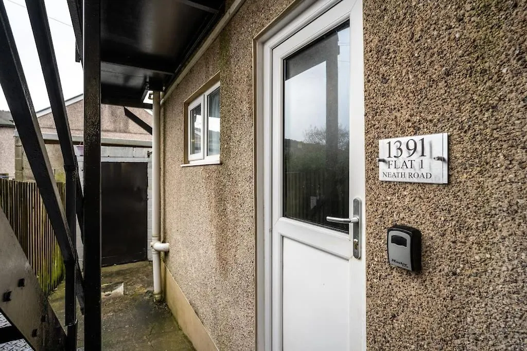 Apartment En-Suite Apartment, Fully Equipped Kitchen Swansea United Kingdom